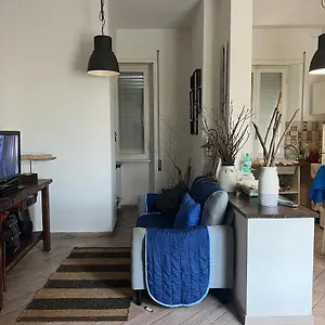 Vittoria , Lido di Ostia Italia